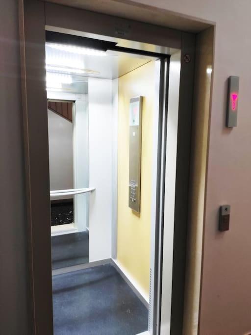 La Venezia'S Studio Flat Livorno Eksteriør bilde
